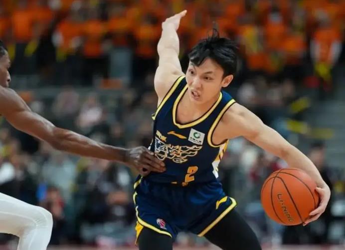 开云平台-徐杰再次当选全明星票王，场均13+5，广东队欠他一份顶薪