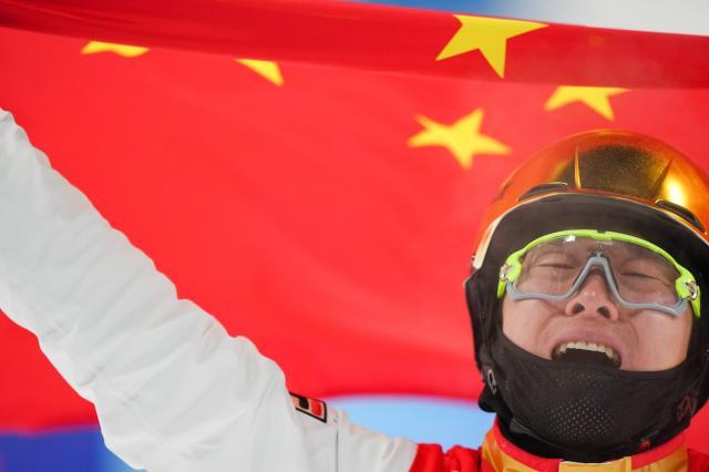 开云平台-齐广璞冬奥实现“大满贯” 空中技巧“5.0时代之王”