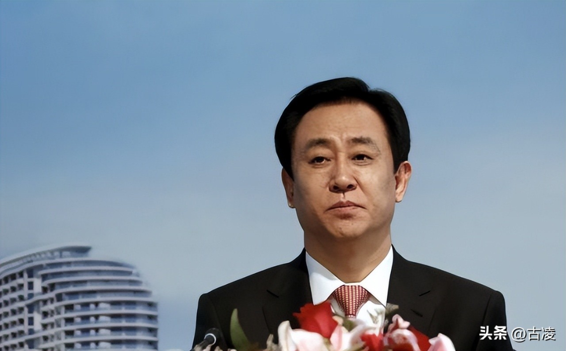 开云入口-彻底瘫痪!两年了为何许家印迟迟不判刑?真相比你想象的更复杂